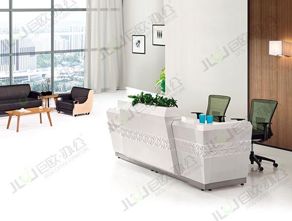 現(xian)代(dai)辦(bàn)公(gōng)傢(jia)具(ju)種類